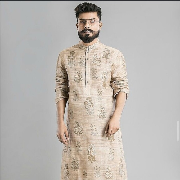 Men's Beige Floral Kurta pure silk - Picture 1 of 6
